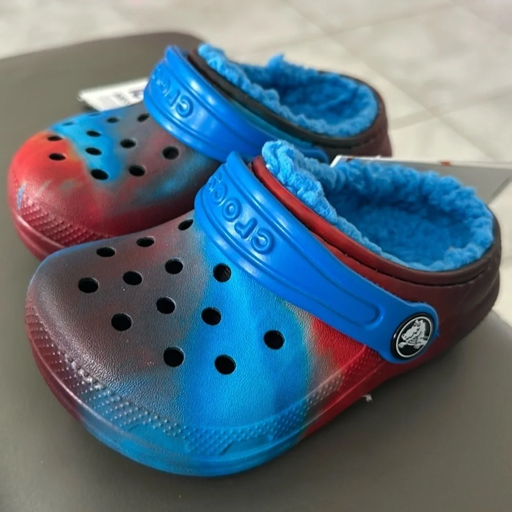 Crocs Classic Lined Out of This World Clog Size 6 Baby